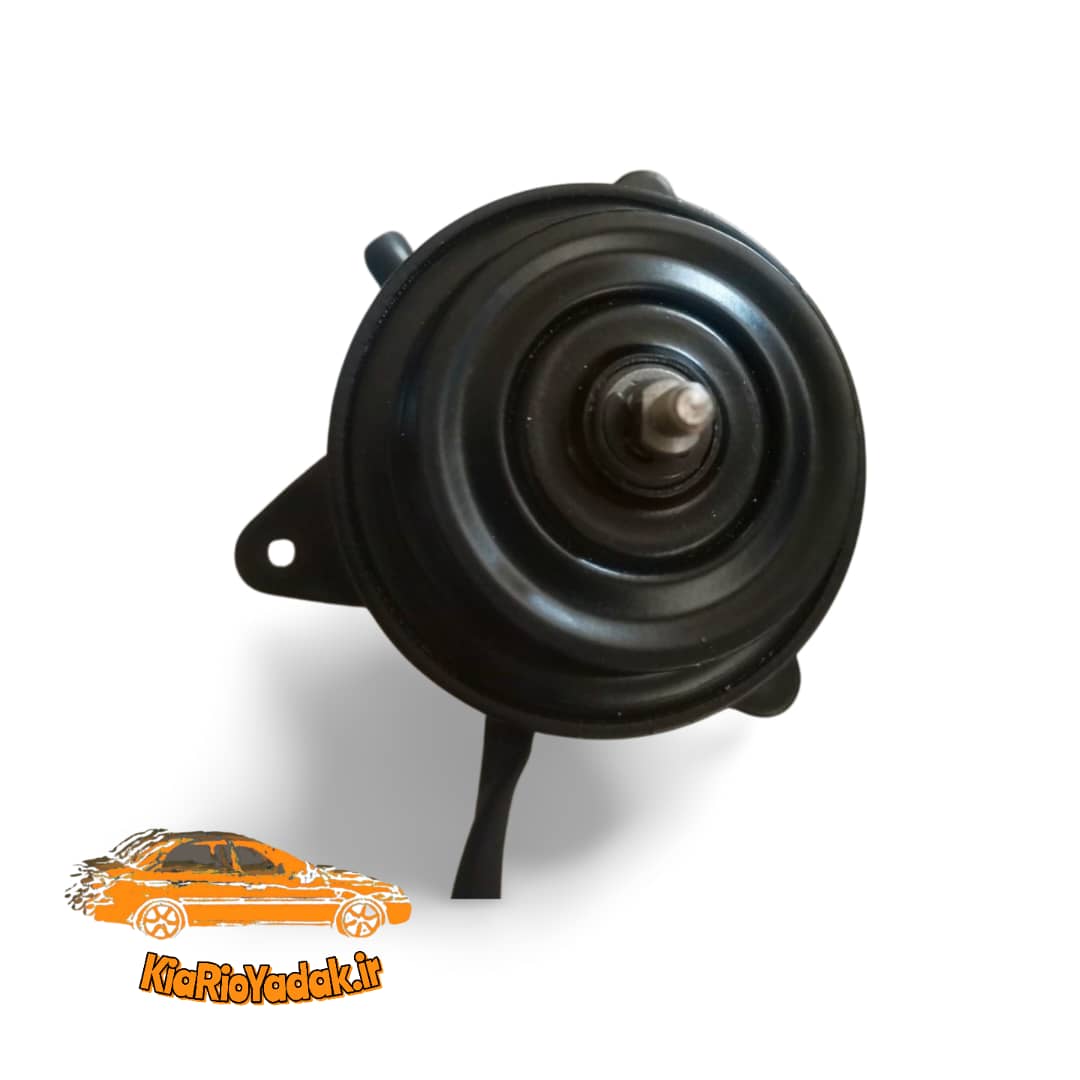 نمای نزدیک موتور فن اصلی ریو با کانکتور برق