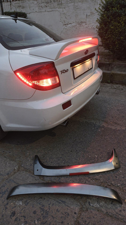 بال اسپرت عقب چراغدار ریو – تایوانی – قابل نصب روی درب صندوق کیا ریو مونتاژی